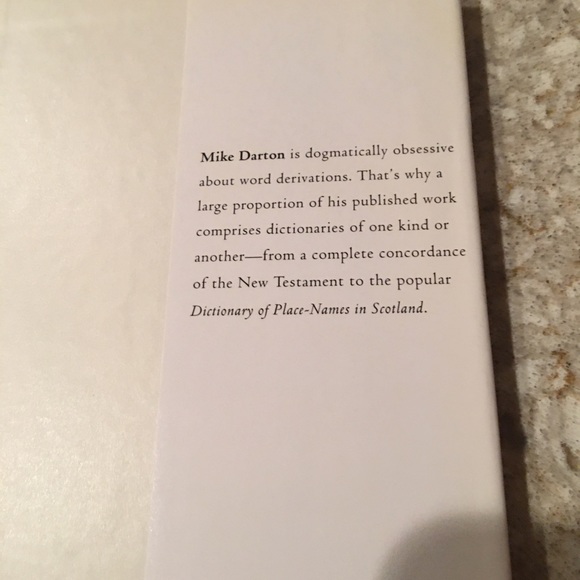 Books - Picture 5 of 7